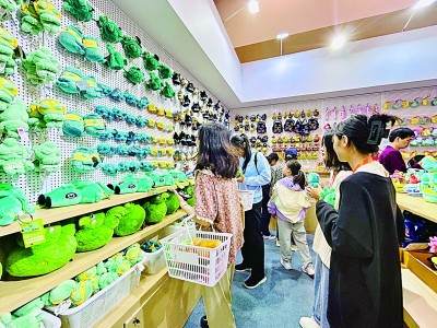 发展好路子——第十三届苏州文博会观察PG麻将胡了2试玩文创“金点子”带来(图1) 发展好路子——第十三届苏州文博会观察PG麻将胡了2试玩文创“金点子”带来(图1)